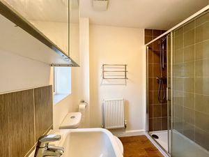 Photo 6- click for photo gallery